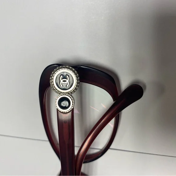 Chanel glasses with hard case - Picture 13 of 14